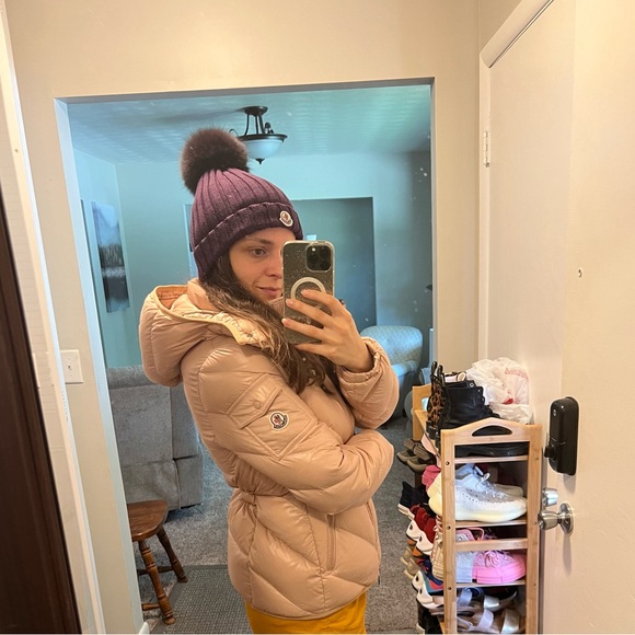 Moncler puffer authentic size xs - Picture 8 of 9